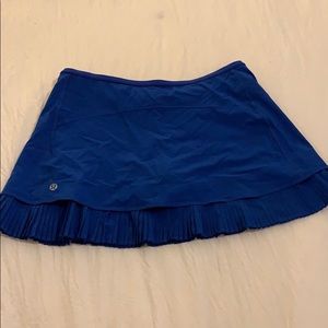 Lululemon royal blue ribbon skirt (size 6)